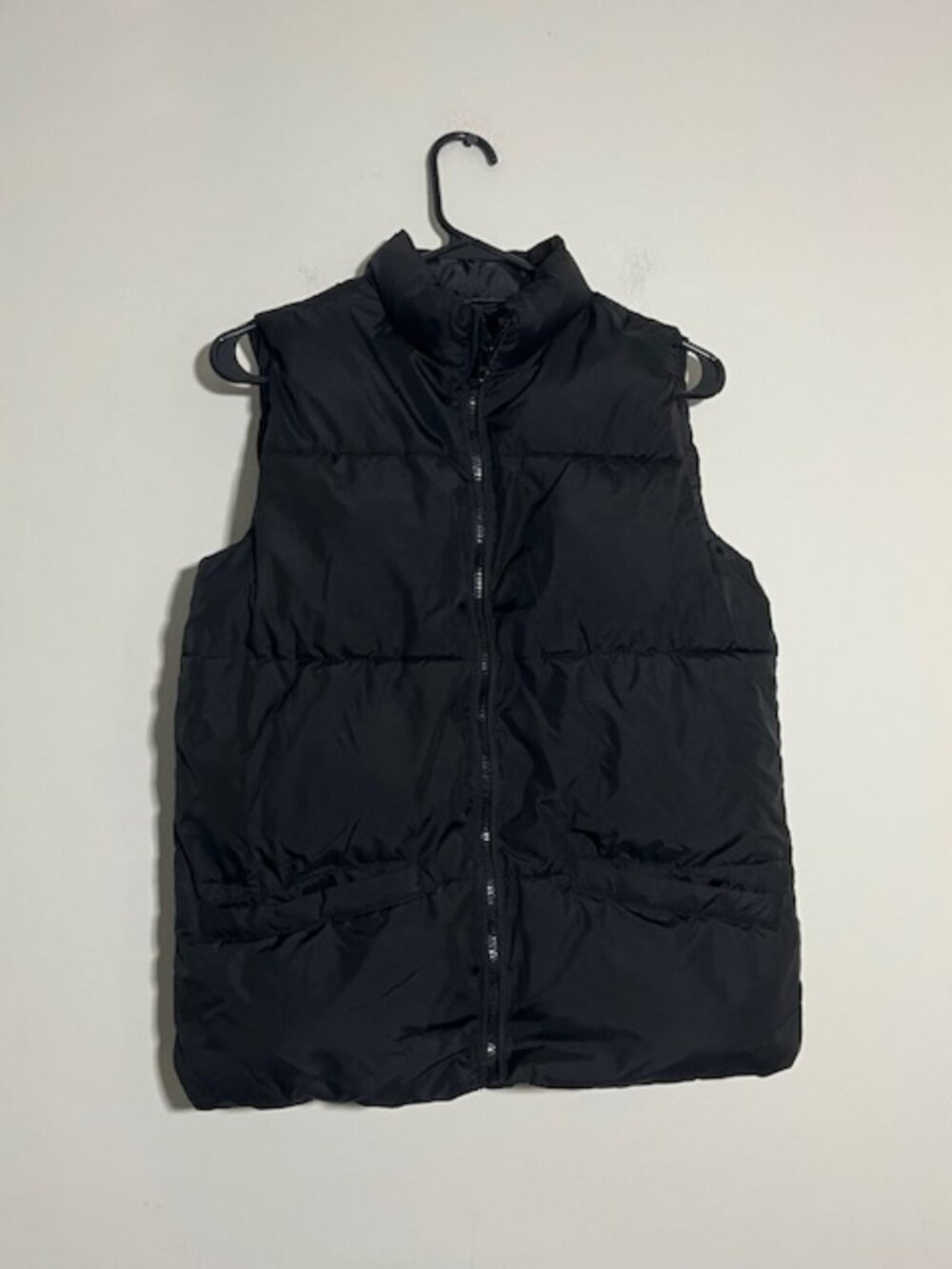 Old Navy Black Puffer Vest Size XL 14-16
